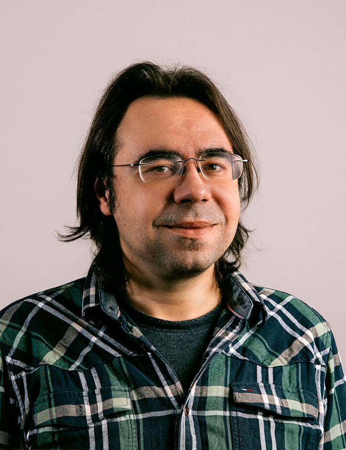Erik Nevermind portrait GRI Dh